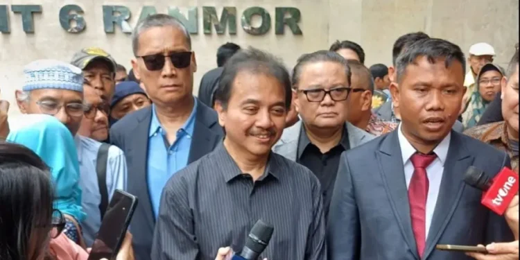 8 Tersangka Ditetapkan Polisi! Kasus Tudingan Ijazah Palsu Jokowi Masuki Babak Baru