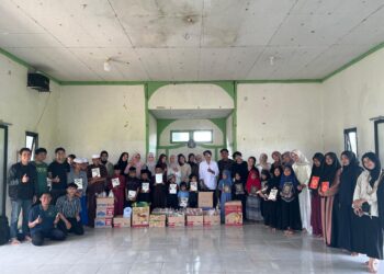 Komunitas Berbagi Nasi dan DEMA IAIN Pontianak Hidupkan Semangat Sosial di Pesantren