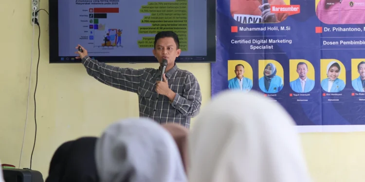 Kegiatan PKM-KI di Aula Ma’had Al-Jami’ah berlangsung hangat dan interaktif; gagasan digital mengalir seperti arus ide tanpa hambatan.
