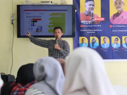 Kegiatan PKM-KI di Aula Ma’had Al-Jami’ah berlangsung hangat dan interaktif; gagasan digital mengalir seperti arus ide tanpa hambatan.
