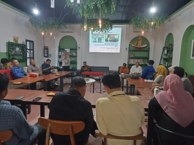 
 Komisi Informasi Provinsi Kalimantan Barat saat menggelar refleksi akhir tahun Kilas Balik Keterbukaan Informasi Publik Kalbar 2025 di Pontianak, Jumat (19/12/2025).