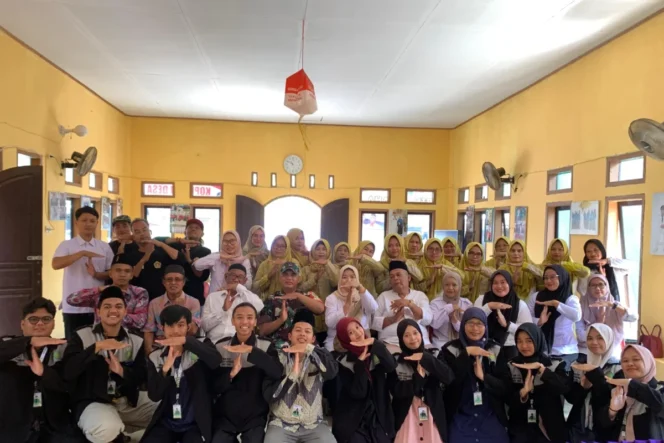 
 KKN STAI Al-Hidayah Tasikmalaya menutup masa pengabdian di Desa Ratawangi dengan program edukatif, literasi, dan sinergi mahasiswa–warga.