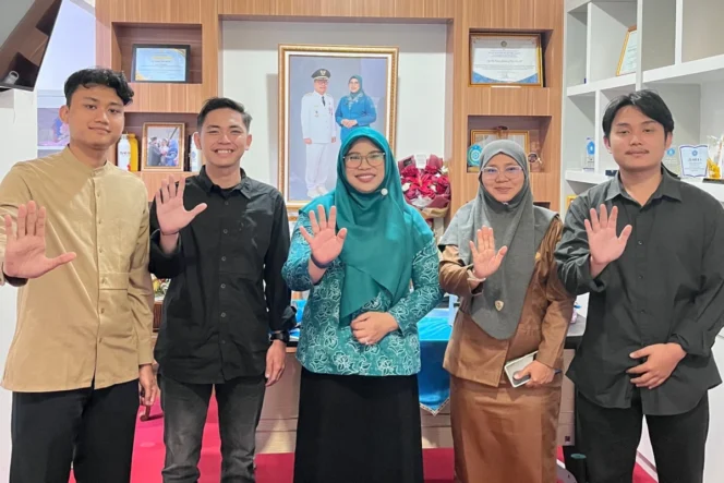 
 IKMAS Yogyakarta bertemu TP PKK Sambas membahas kolaborasi mahasiswa daerah untuk penguatan peran pemuda dan promosi potensi Sambas.