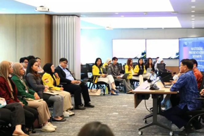 
 DOLC 2026 FH UI hadir sebagai bursa kerja hukum nasional yang mempertemukan mahasiswa dengan 18 lembaga hukum dan peluang karier profesional.