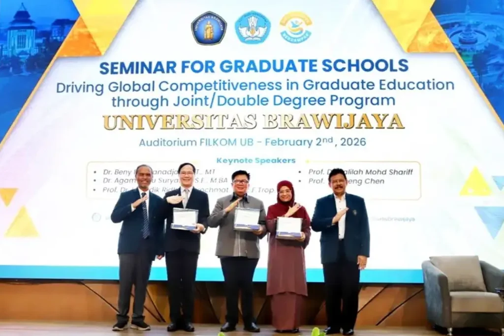 double degree mahasiswa