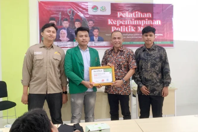 
 BEM Se-Kalimantan menggelar Pelatihan Kepemimpinan Politik Muda dengan menghadirkan KPU, Bawaslu, DPRD, dan akademisi untuk memperkuat demokrasi mahasiswa. Jumat, (6/2/2026),