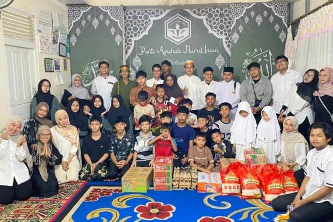
 IKAMI Sulsel Pontianak dan HIPMI PT Gelar Ramadhan Beriman, Salurkan Santunan di Panti Asuhan Nurul Iman