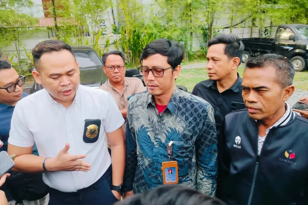 Kuasa hukum menjelaskan kasus tersangka Bawaslu Pontianak terkait dana hibah Pilkada