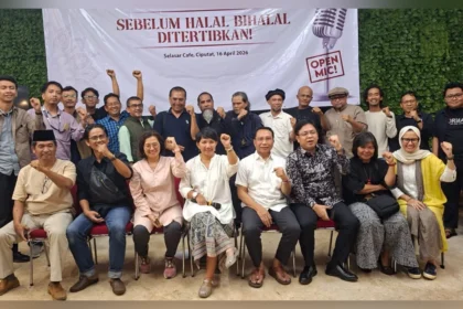 Sejumlah tokoh dan akademisi hadir dalam dukungan Saiful Mujani di acara Ciputat