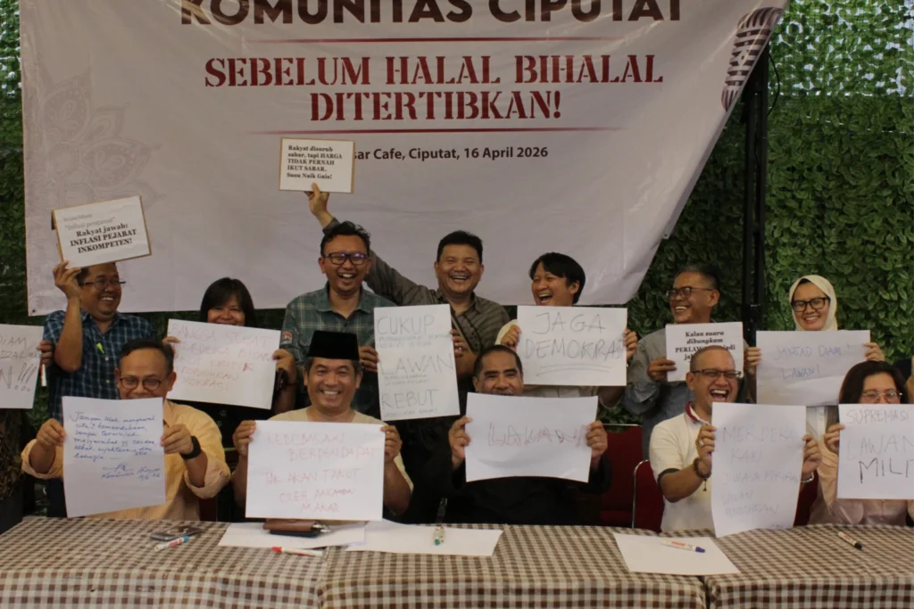 Aktivis dan akademisi menyuarakan kebebasan berpendapat dalam forum publik di Ciputat