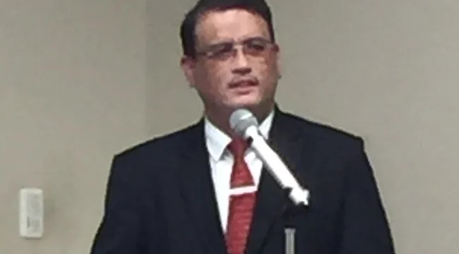 Prof. Thamrin Usman dikenal sebagai akademisi dengan standar tinggi di Universitas Tanjungpura dan berpengaruh dalam pembentukan karakter mahasiswa.