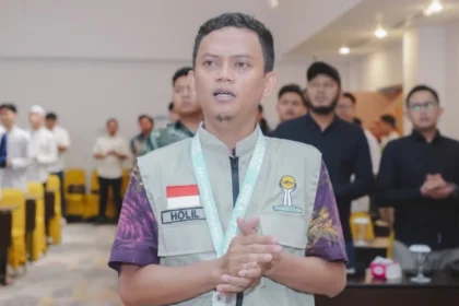 Muhammad Holil selaku Sekretaris Umum BPC HIPMI Pontianak saat dokumentasi penulisan opini organisasi