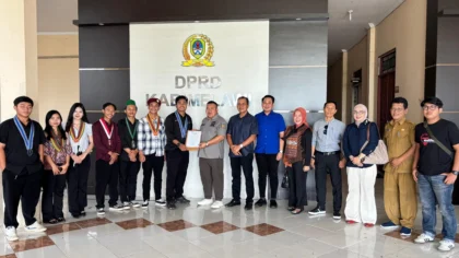 Kelompok Cipayung Melawi