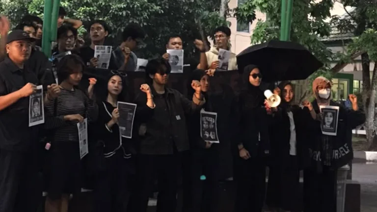 Aksi September Hitam GMNI IAIN Pontianak membahas HAM dan dampak kabut asap di Kalimantan Barat
